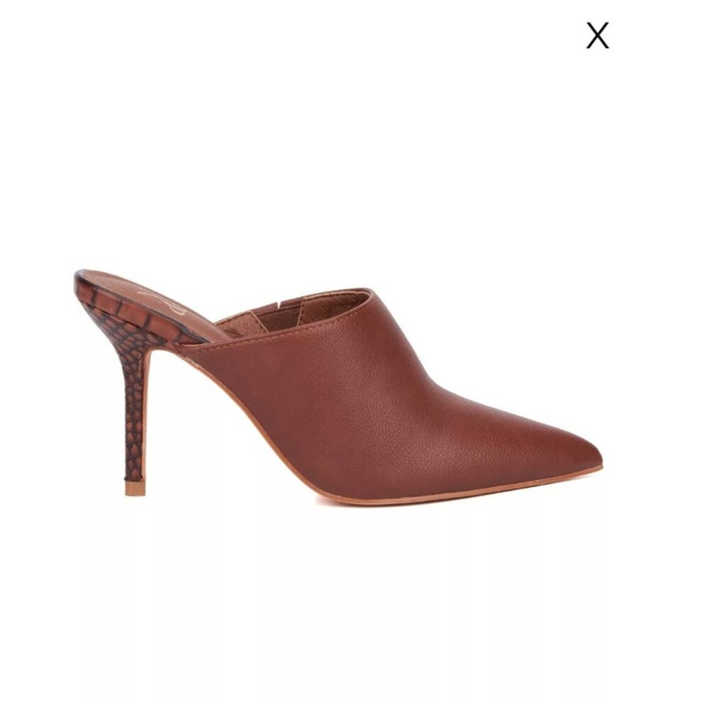 New York & Co Carletta cognac brown slip on high heel pointed toe shoe size 9